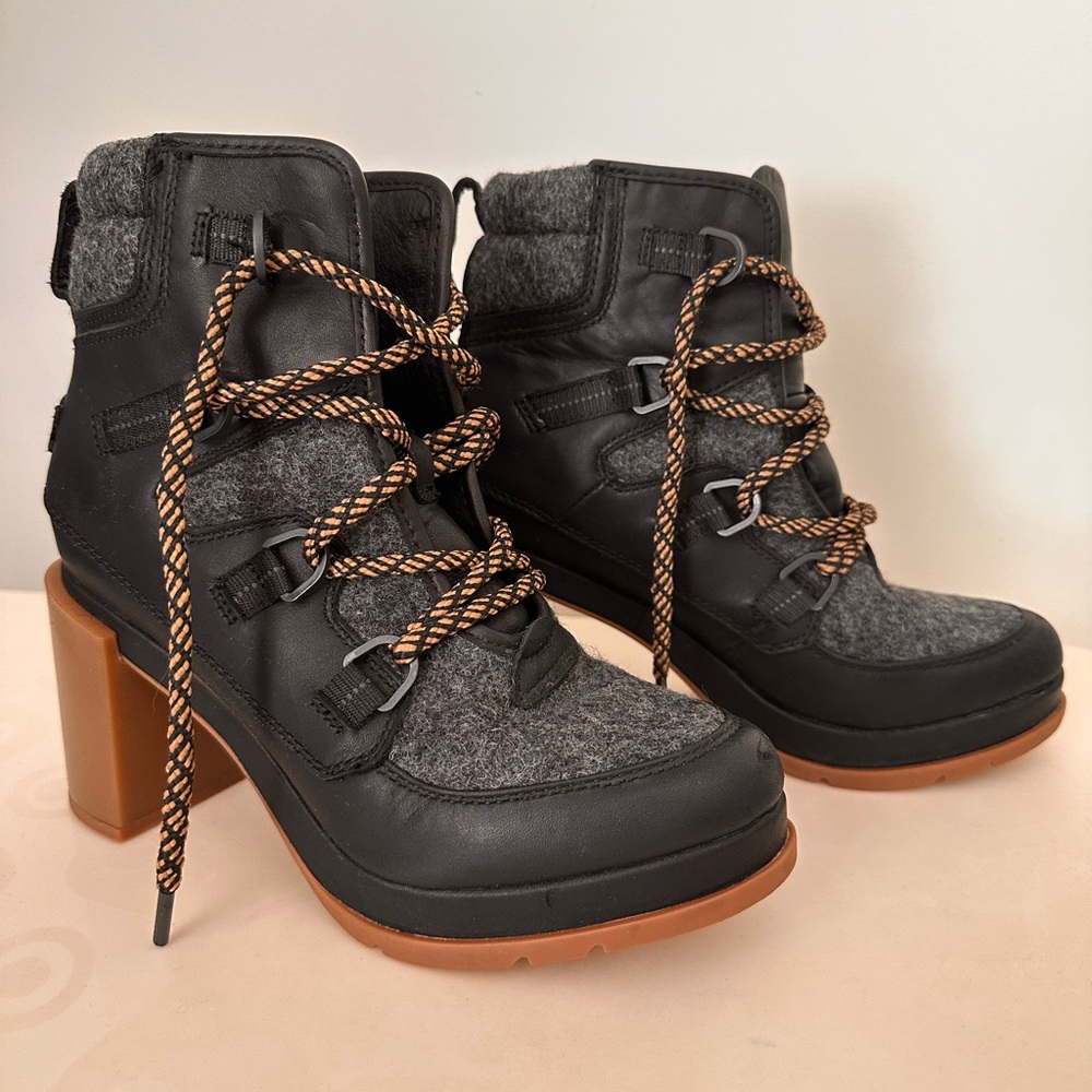 Sorel Black and Brown Heeled Boots with Chunky Heel